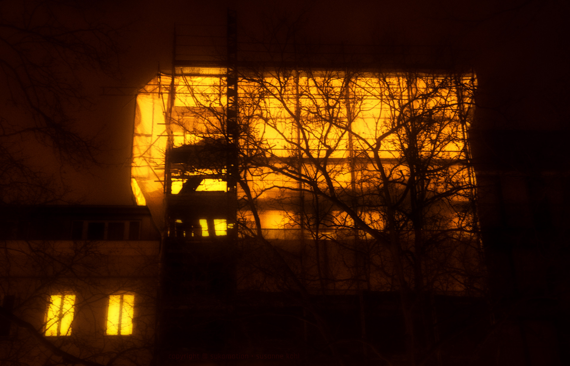 midnight sun berlin on fire